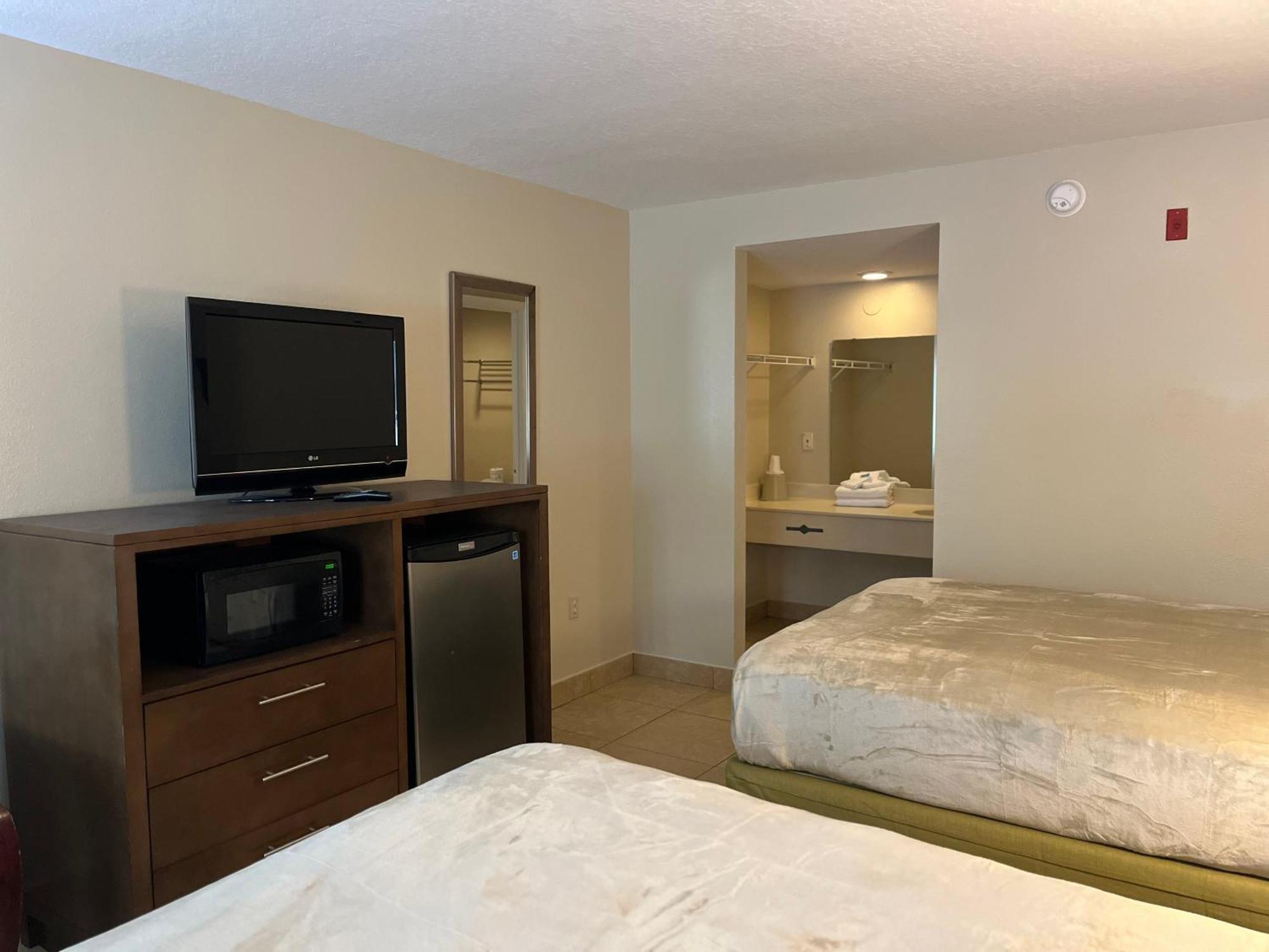 Serena Inn Citrus Ridge Bagian luar foto