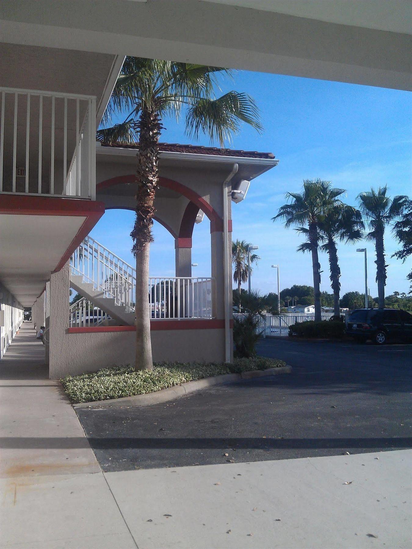 Serena Inn Citrus Ridge Bagian luar foto